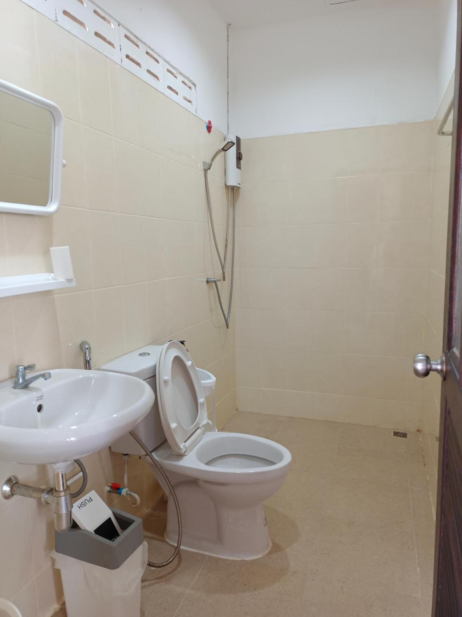 B&N House Apartment Nai Yang Bagian luar foto